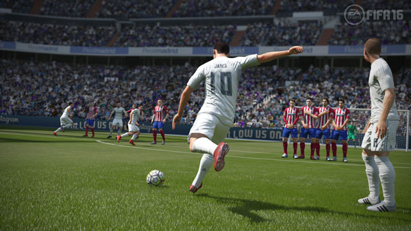 At higher difficulty levels, FIFA 16 will really make you work (and sweat) for your scoring opportunities.